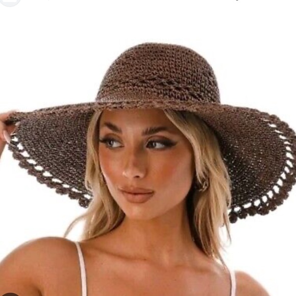 Free People Accessories - NWOT. Free people paper straw hat wide brim